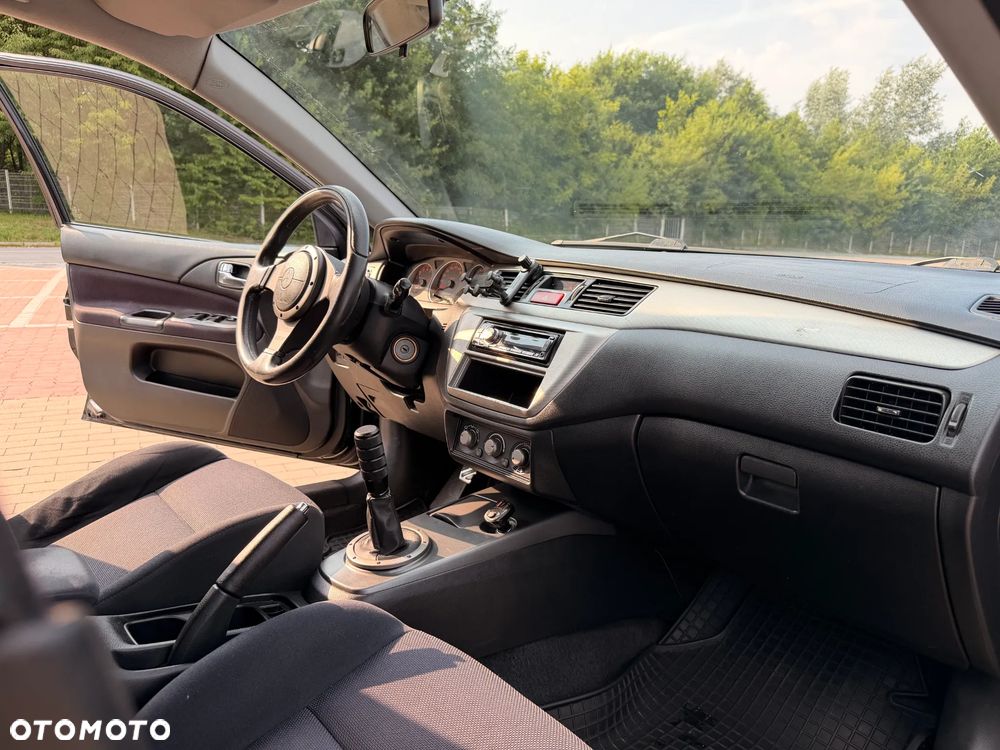 Mitsubishi Lancer 2.0 Sport - 22