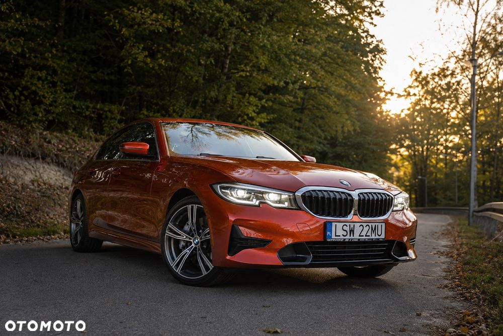 BMW Seria 3 330i Sport Line - 1