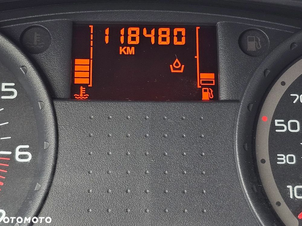 Renault Clio - 19