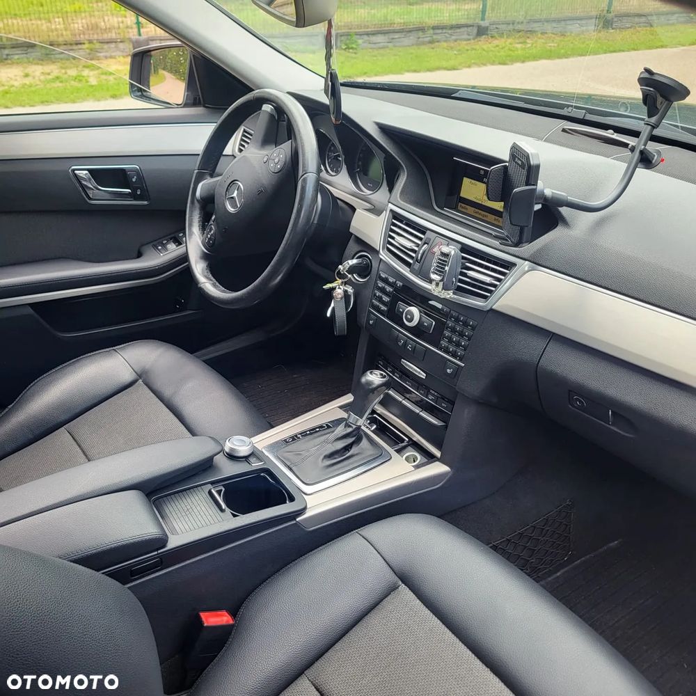 Mercedes-Benz Klasa E - 8