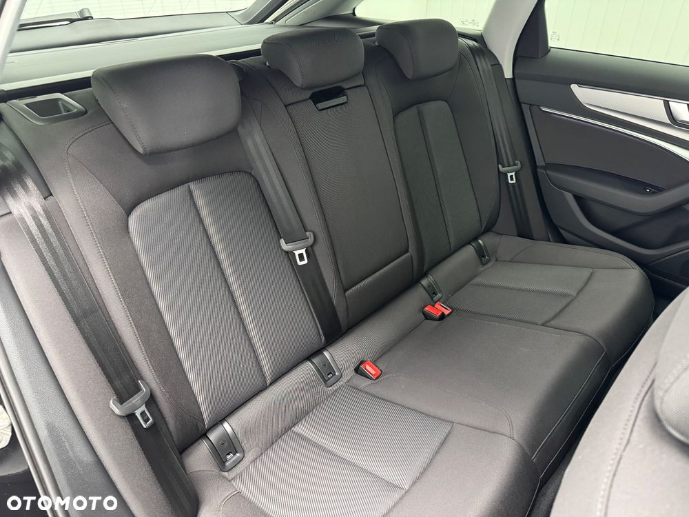 Audi A6 Avant 40 TDI quattro S tronic - 35