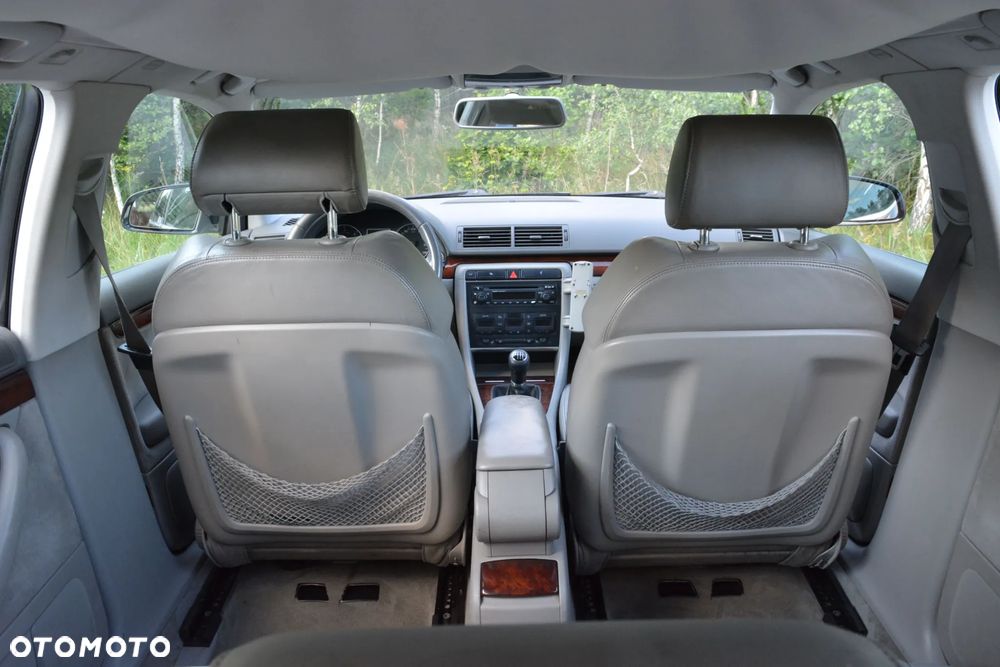 Audi A4 Avant 2.5 TDI - 21