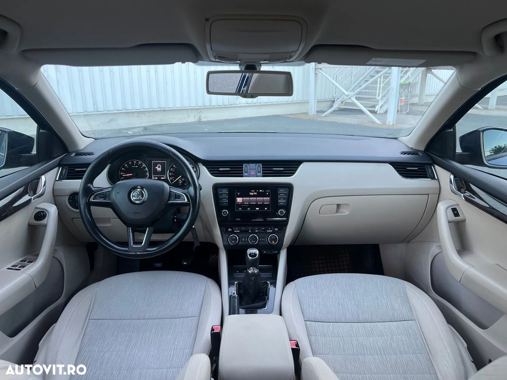 Skoda Octavia 1.6 TDI Ambition - 7