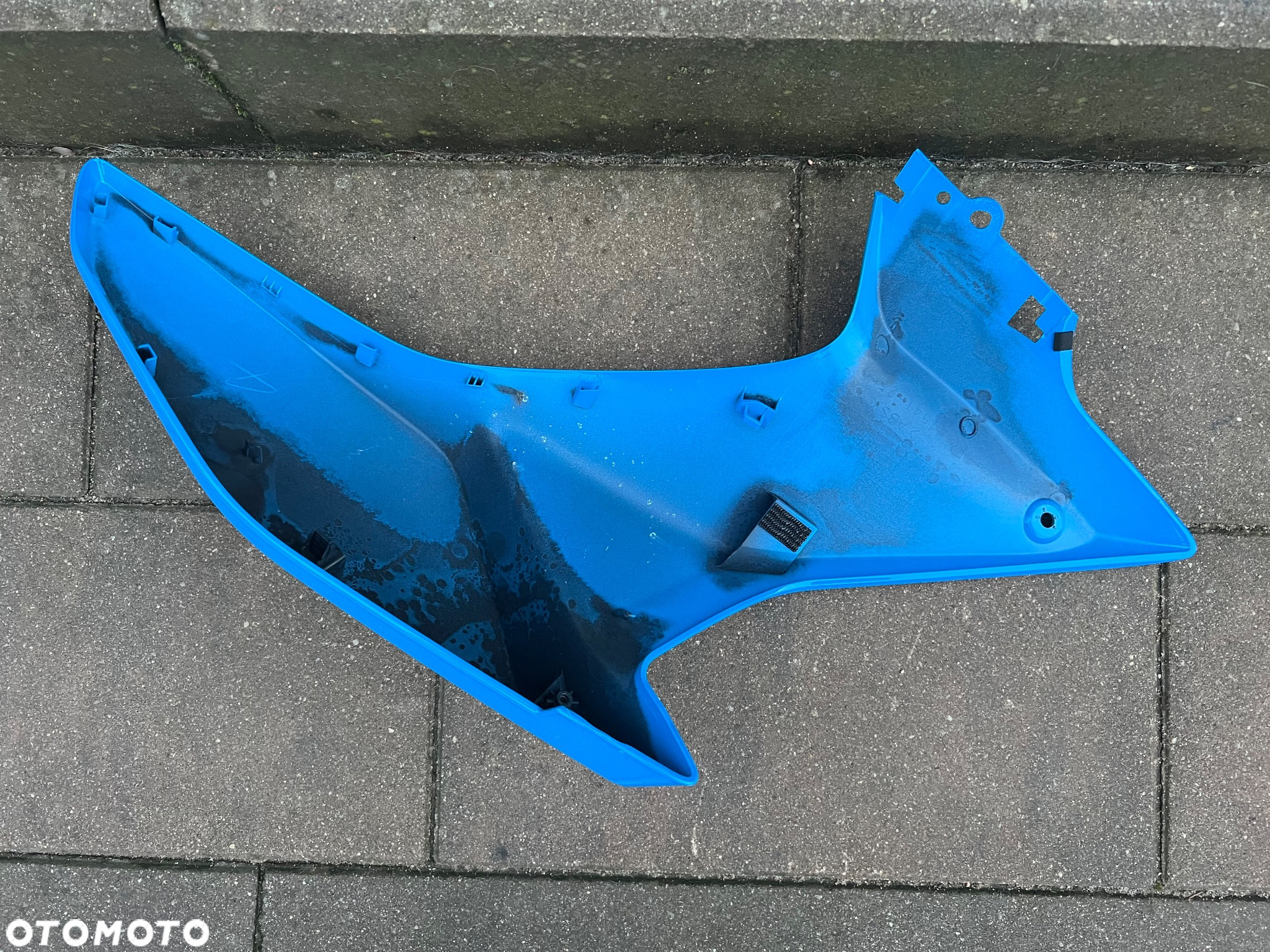 PLASTIK OWIEWKA WYPELNIENIE PRAWE SUZUKI GSX 8S - 5