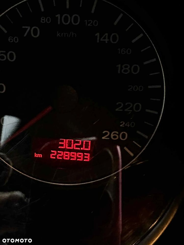 Audi A3 2.0 TDI DPF S tronic S line Sportpaket - 18