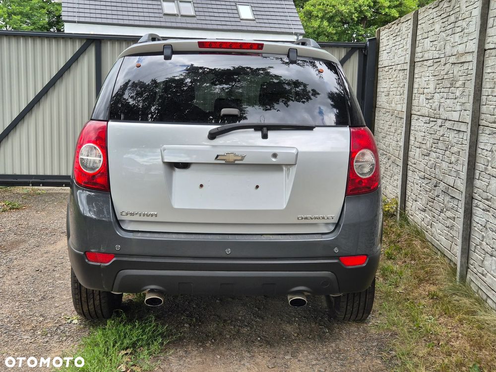 Chevrolet Captiva 2.4 2WD LT - 6