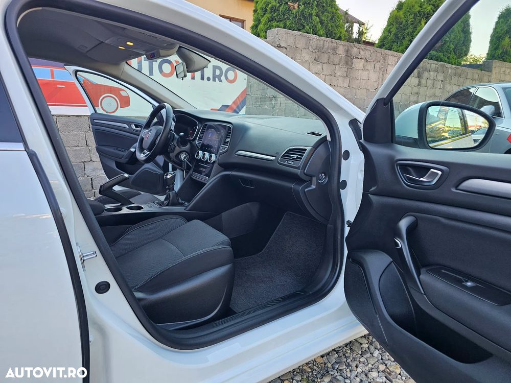 Renault Megane - 27