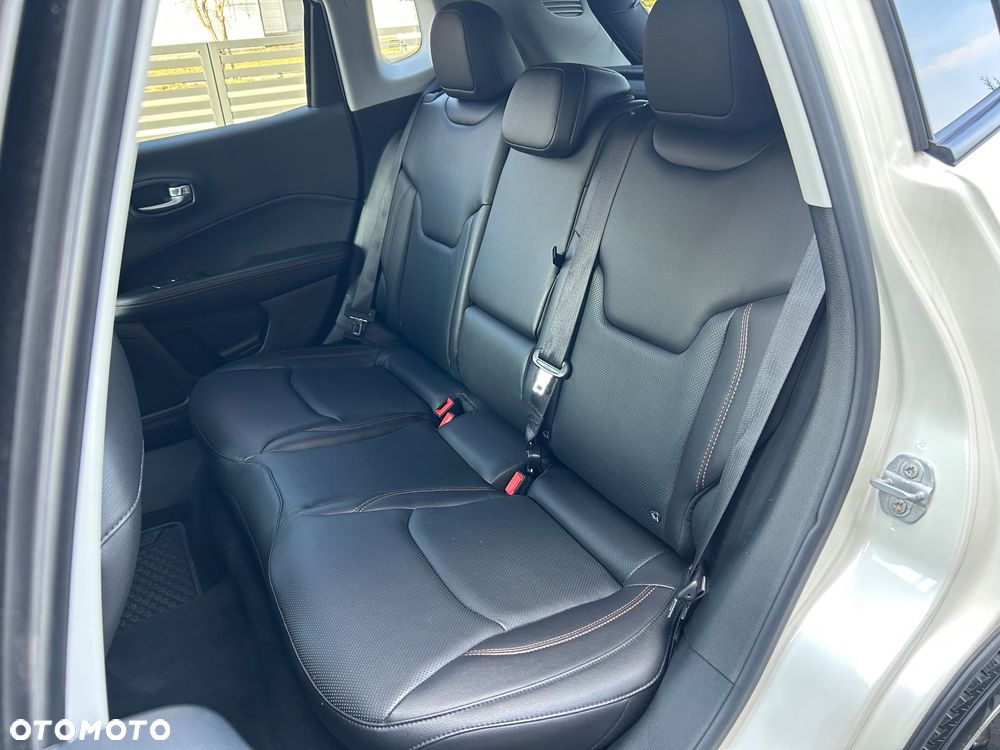 Jeep Compass 1.4 MultiAir Limited - 24