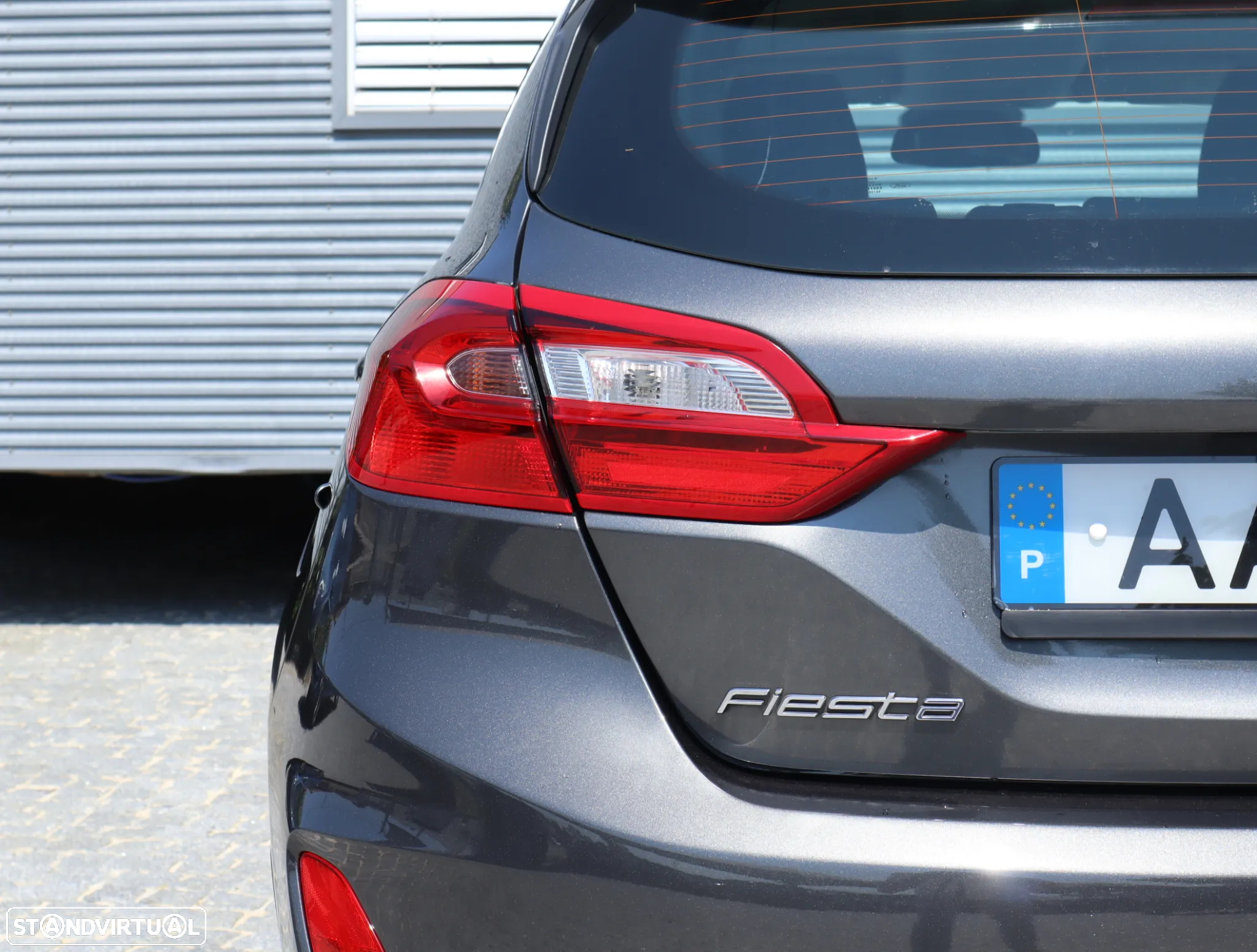 Ford Fiesta 1.5 TDCi Business - 14