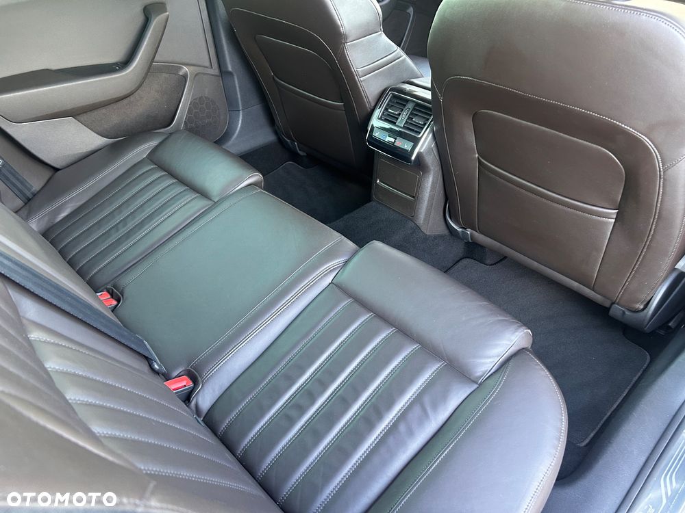 Skoda Superb 2.0 TDI L&K DSG - 15