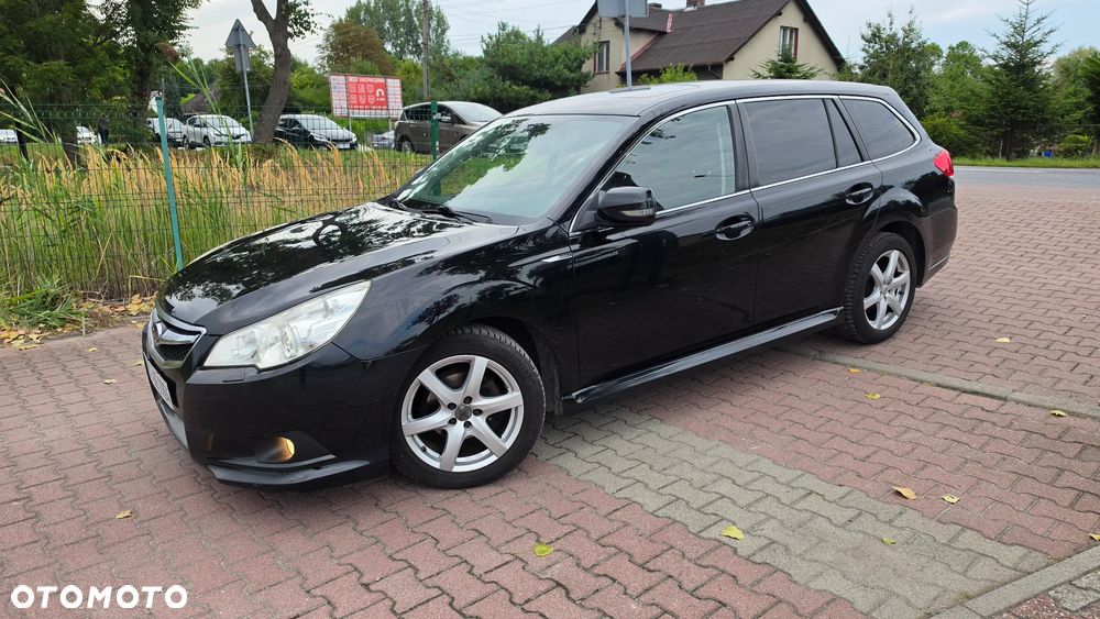 Subaru Legacy - 29