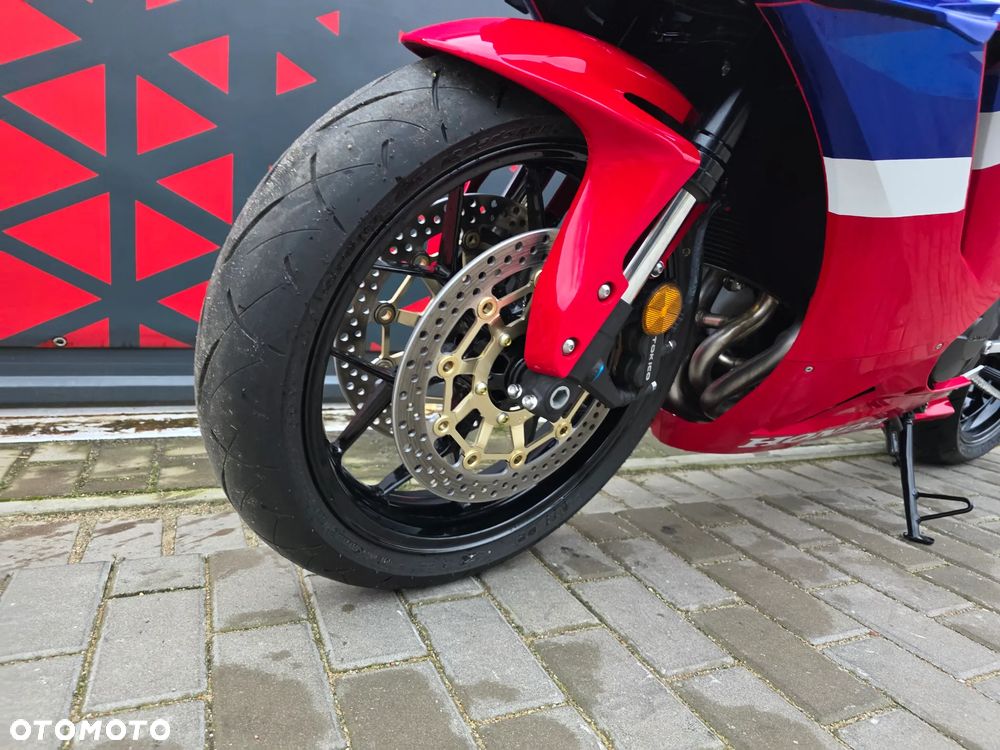 Honda CBR - 14