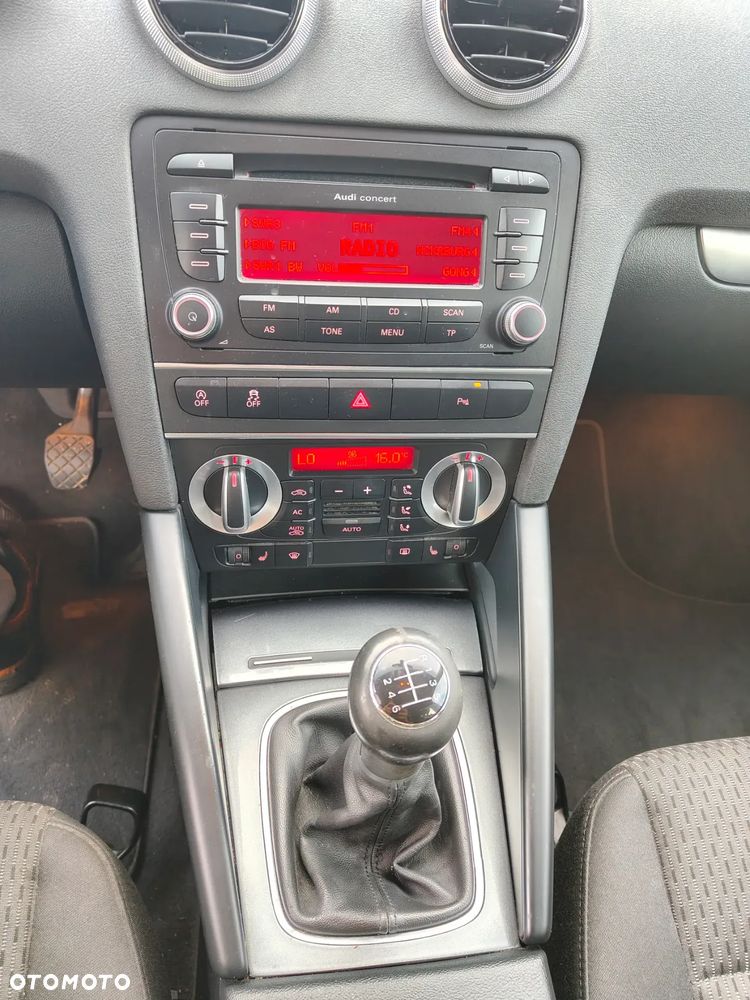 Audi A3 Sportback 1.4 TFSI Ambiente - 9