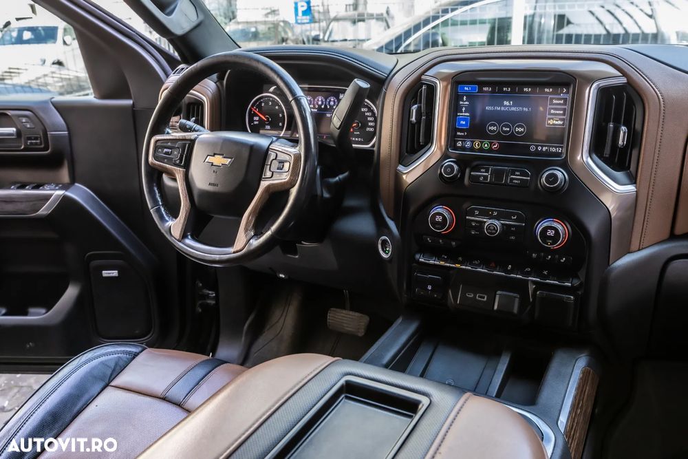 Chevrolet Silverado - 7