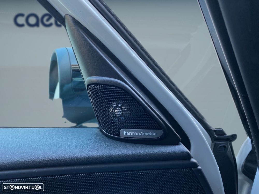 MINI Countryman Cooper SE Premium P. Classic Auto - 16