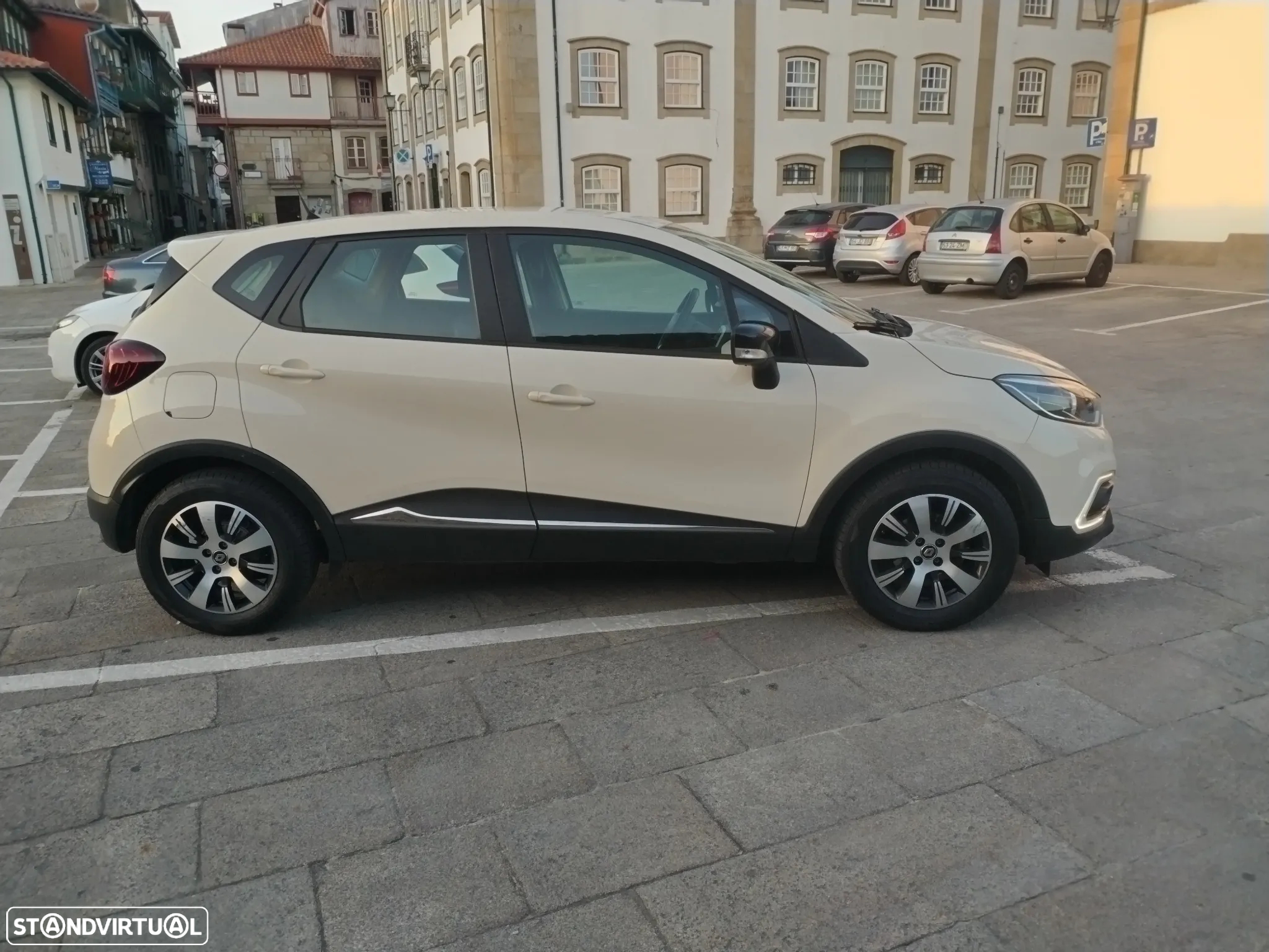 Renault Captur 0.9 TCE Exclusive - 12