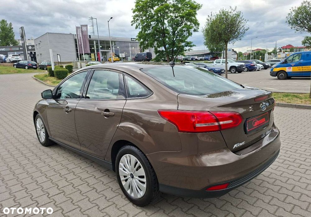 Ford Focus - 10