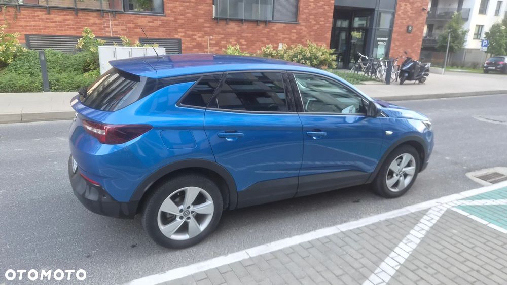 Opel Grandland X 1.2 T GPF Design&Tech S&S - 25