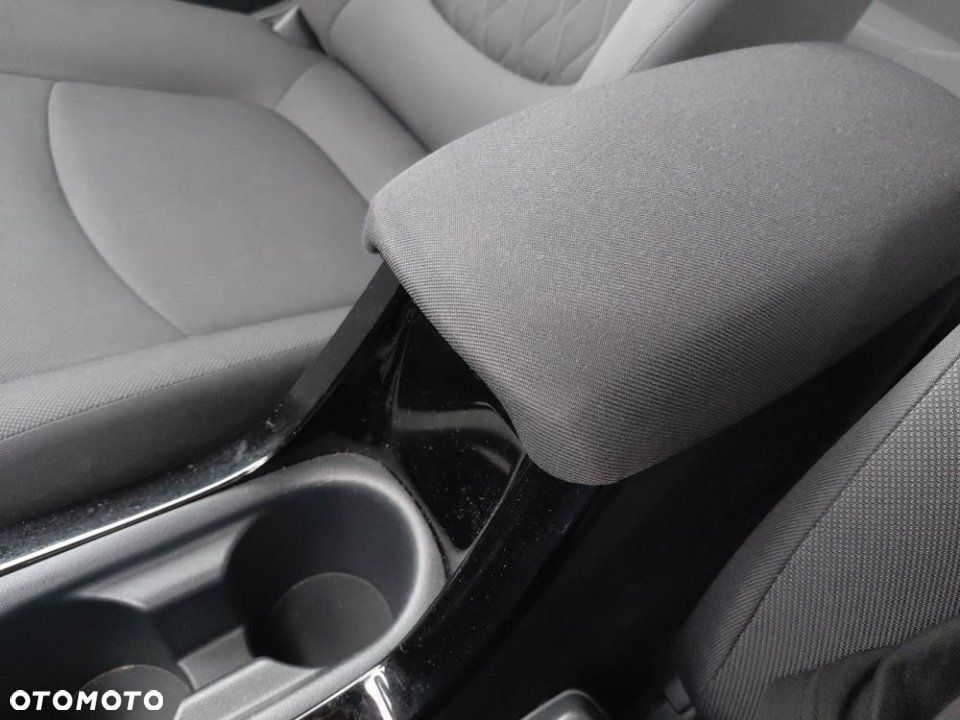Toyota Corolla - 28