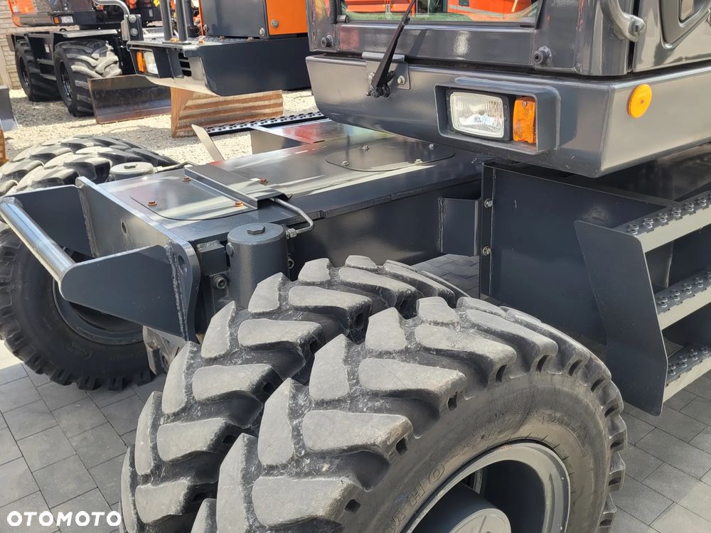 Doosan DX-165W / ROTOTILT ze szczypcami / SUPER STAN / - 18