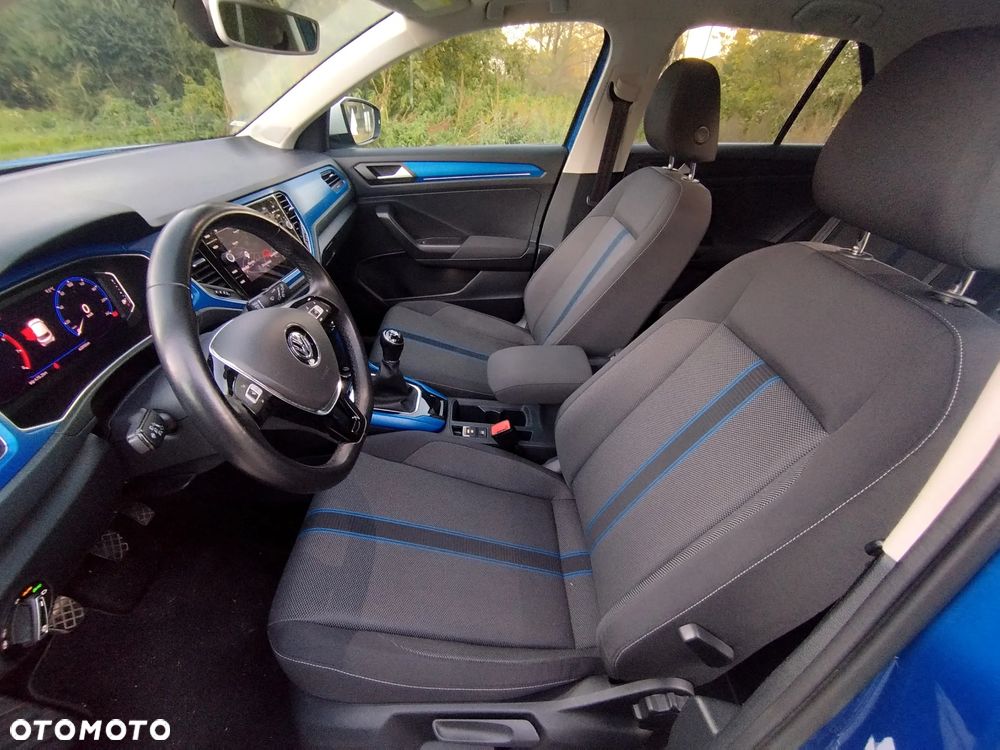 Volkswagen T-Roc - 13