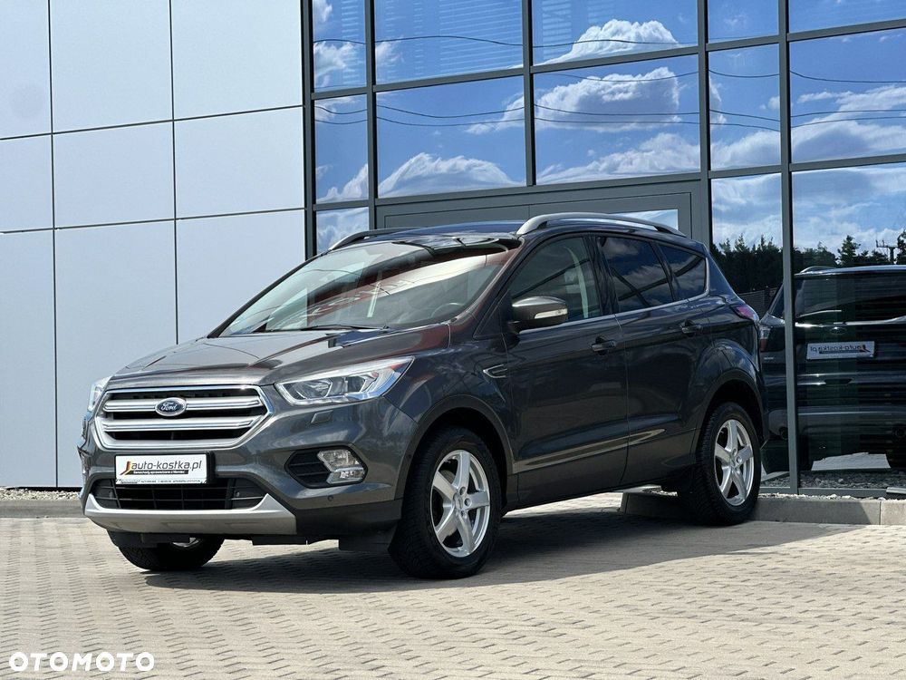 Ford Kuga 1.5 EcoBoost 2x4 Titanium - 4