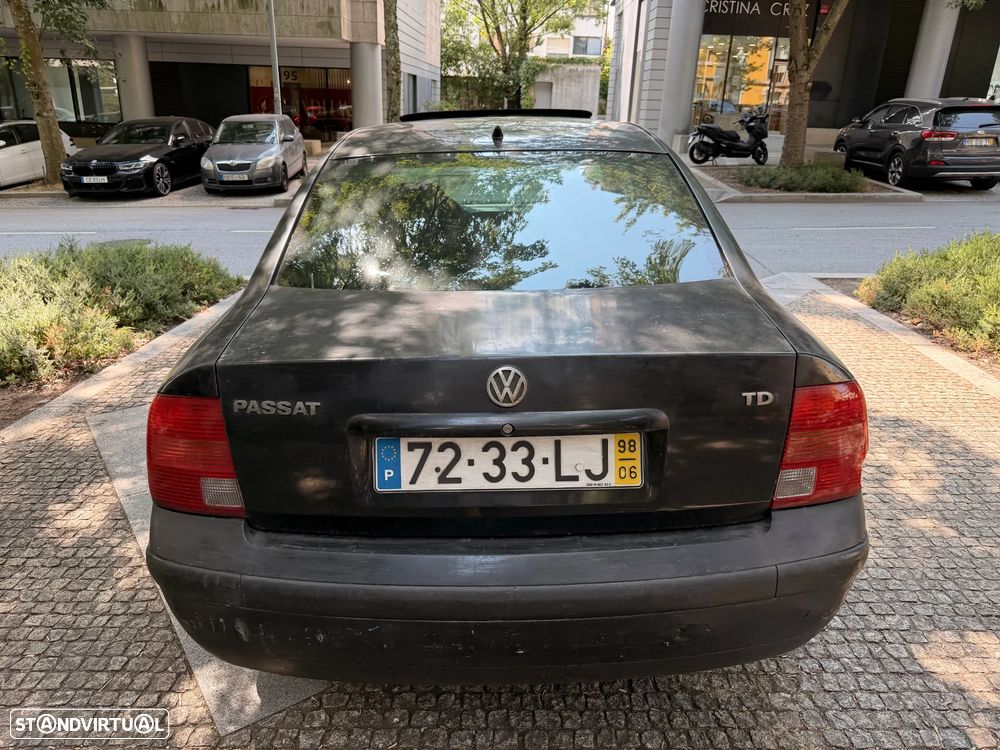 VW Passat 1.9 TDi Confl. Top Aut. - 5