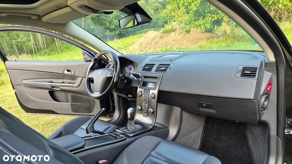 Volvo C30 D4 R-Design - 7