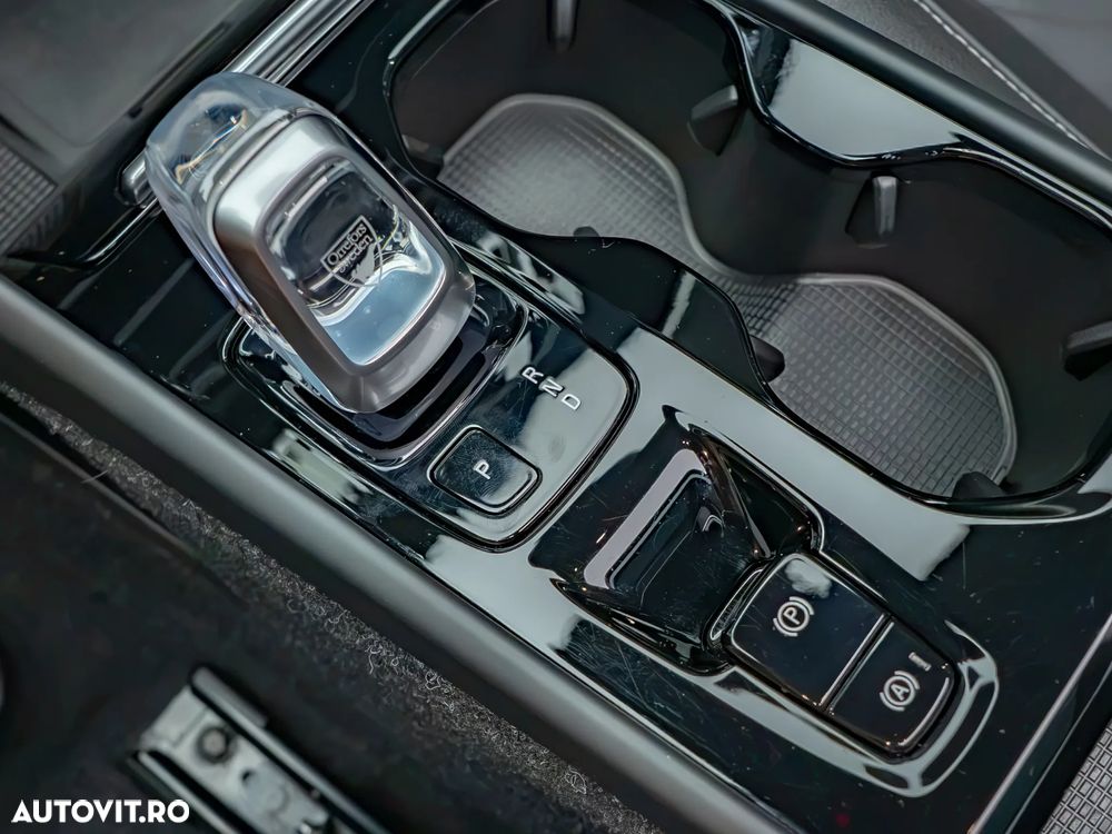 Volvo XC 40 T4 Recharge DKG Inscription - 10
