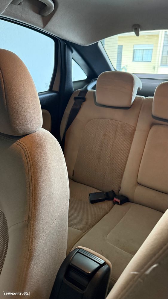 Fiat Linea 1.3 M-Jet Emotion - 12