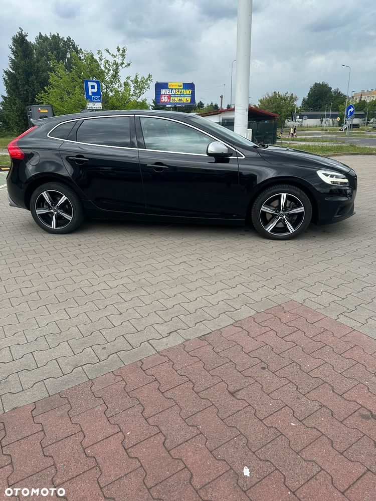 Volvo V40 T3 Drive-E R-Design Momentum - 2