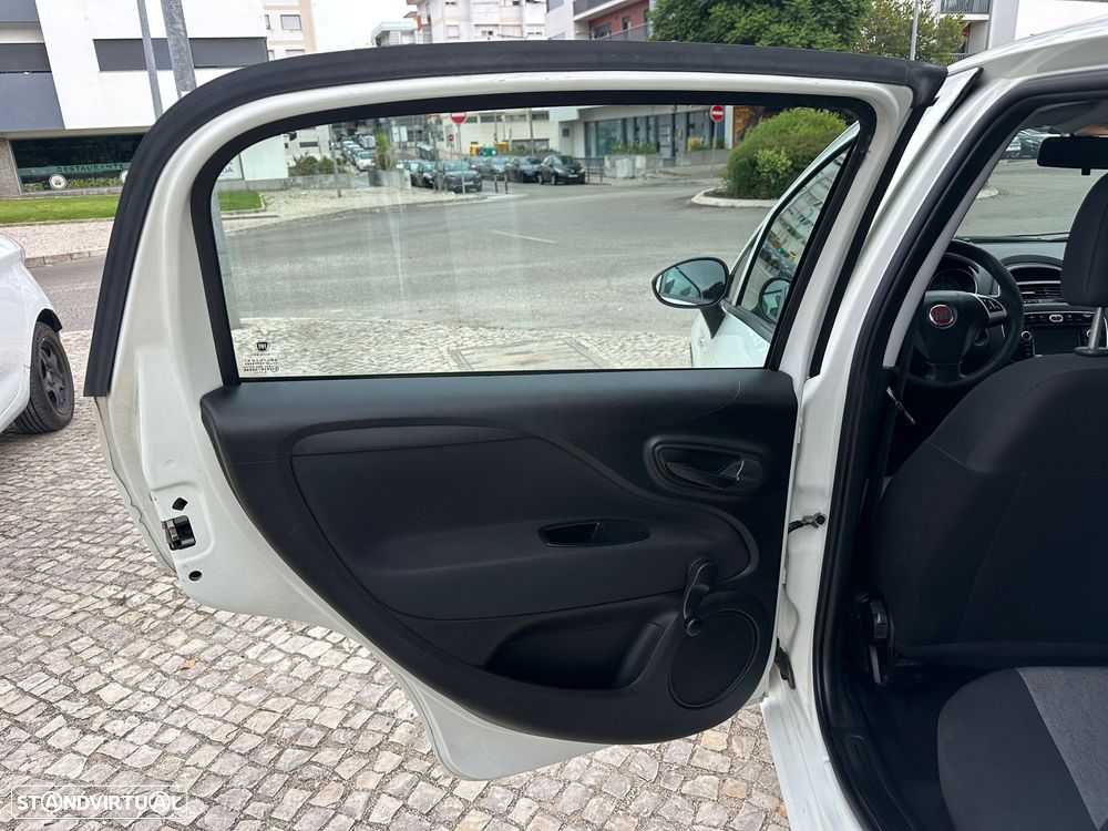 Fiat Punto 1.3 M-Jet Easy S&S - 13