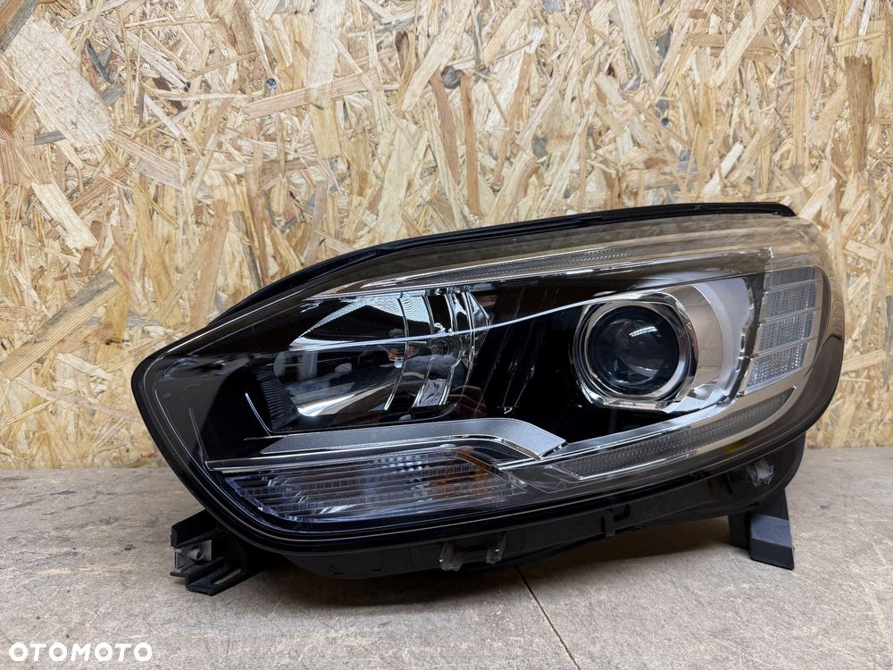 LAMPA LEWA PRZÓD RENAULT SCENIC IV SOCZEWKA 260607230R - 2