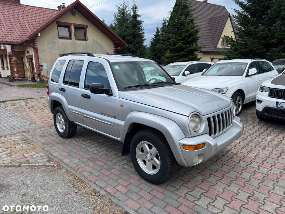 Jeep Cherokee - 3