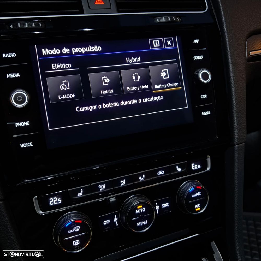 VW Golf 1.4 GTE Plug-In-Hybrid DSG - 37