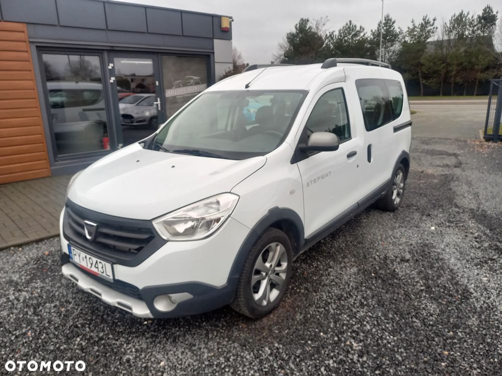 Dacia Dokker TCe 115 Stepway Celebration - 1