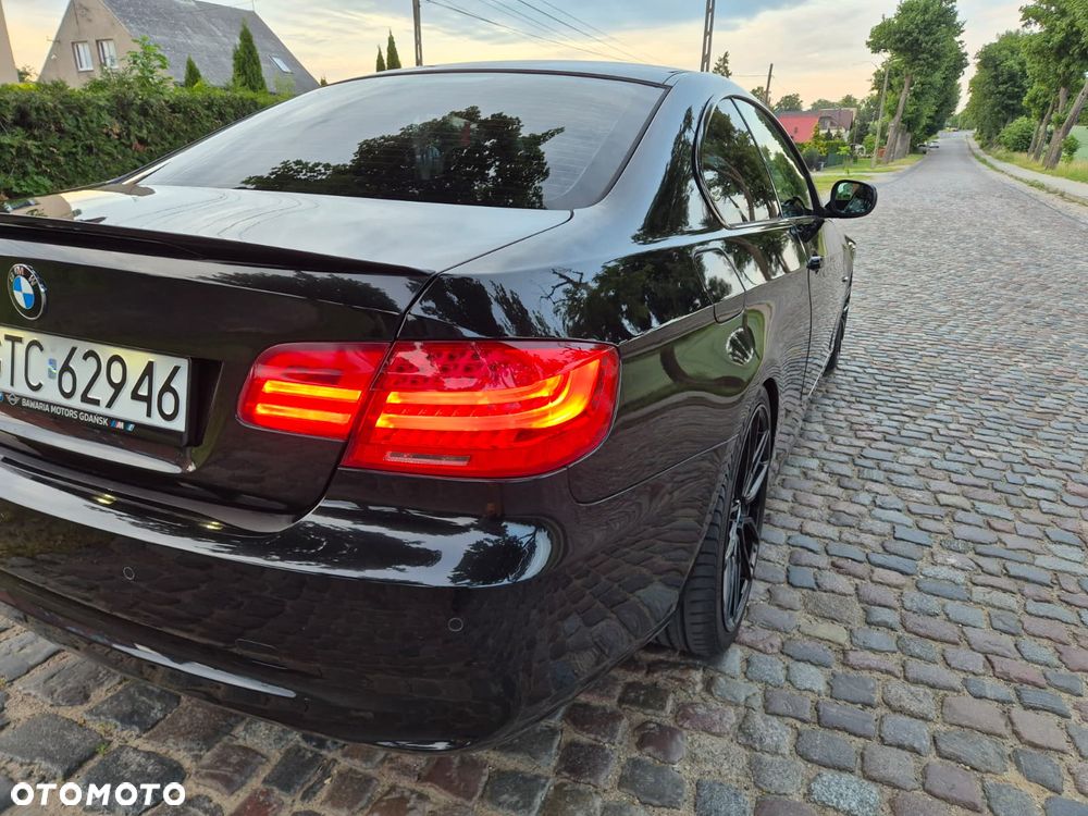 BMW Seria 3 320i - 8