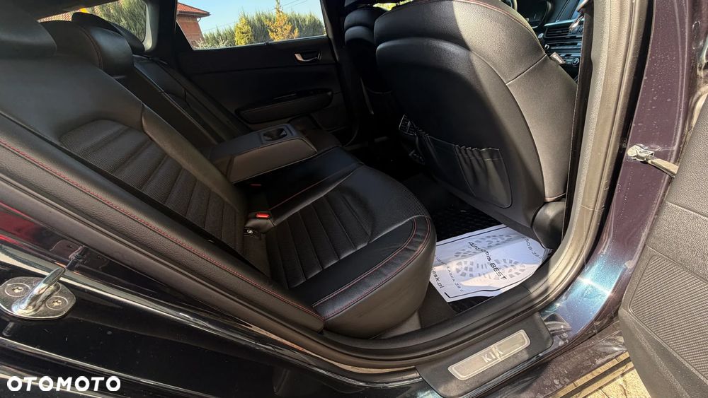 Kia Optima 2.0 T-GDI GT - 7
