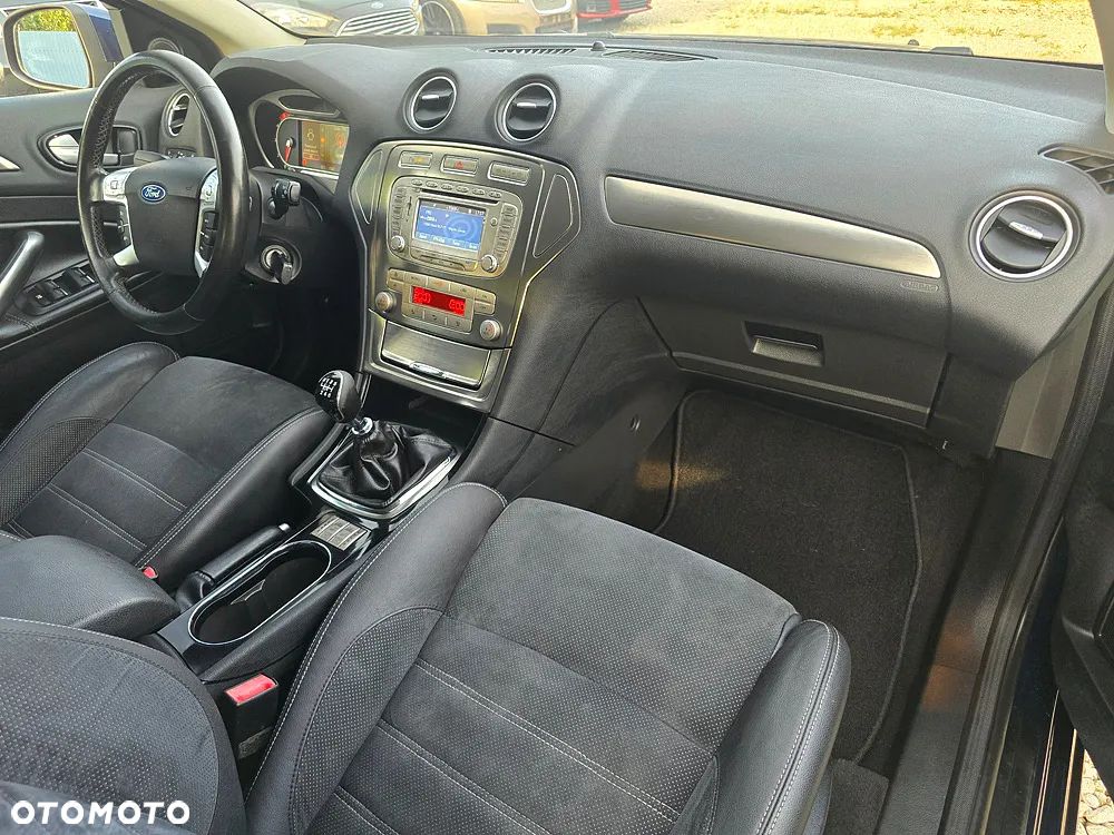 Ford Mondeo 2.0 TDCi Platinium X Plus (Titanium) - 26