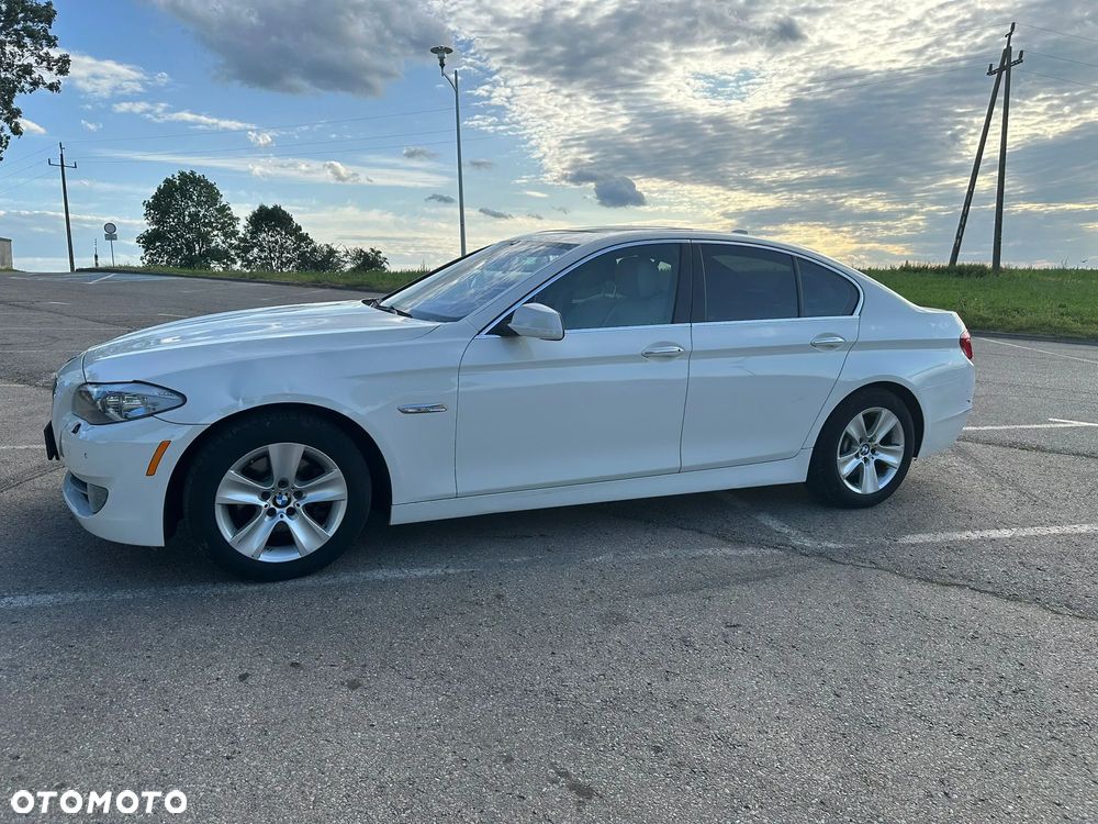BMW Seria 5 528i xDrive - 3