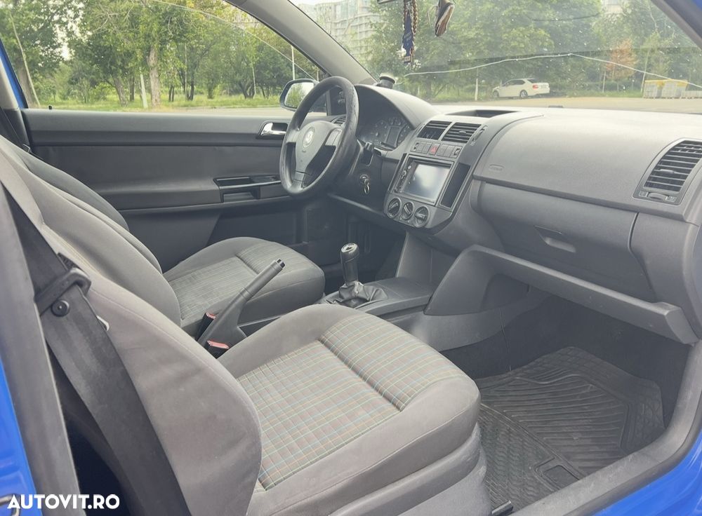 Volkswagen Polo 1.4 TDI Sportline - 17