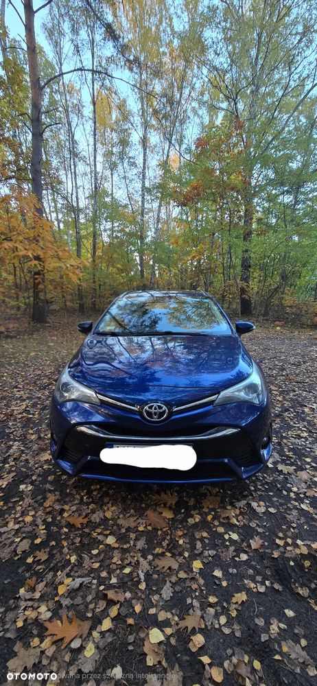 Toyota Avensis 2.0 D-4D Premium - 2