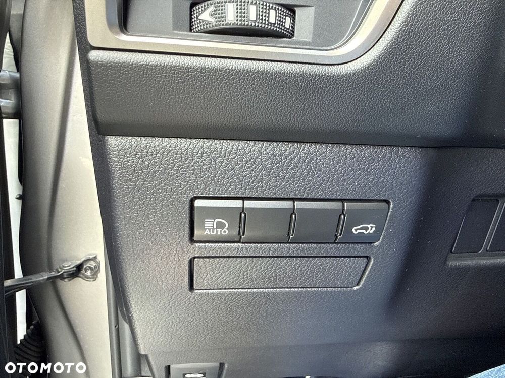 Lexus NX 300h Comfort AWD - 11