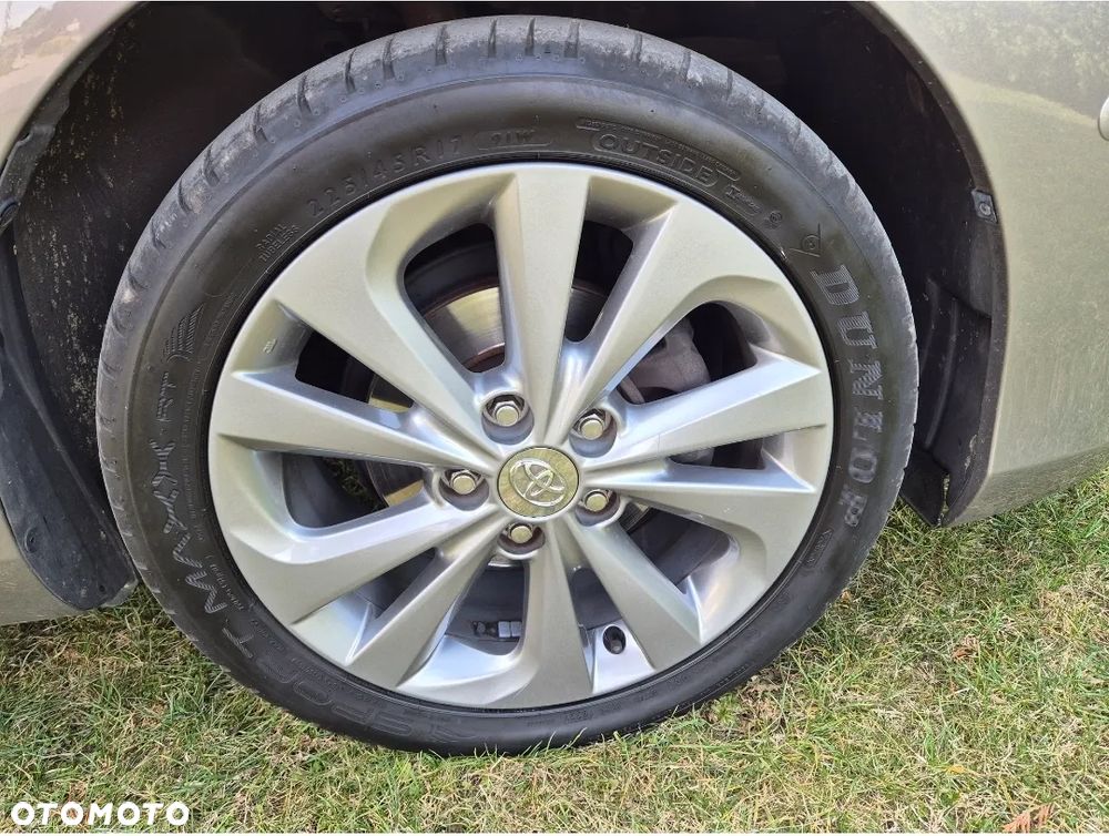 Toyota Auris 1.8 HSD Luna - 23