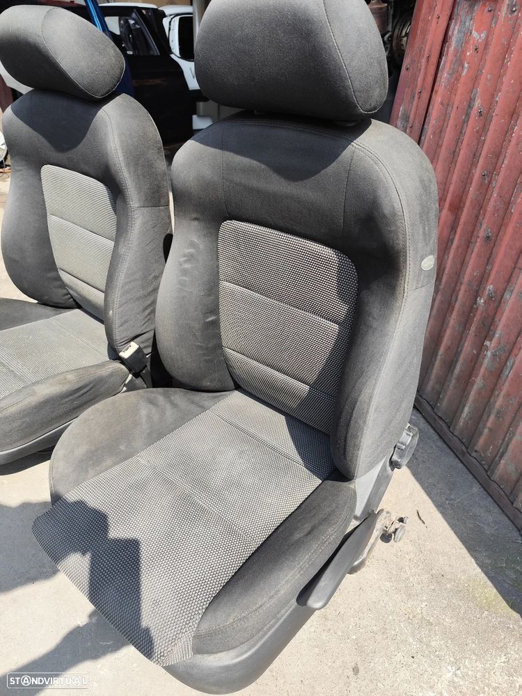 Seat Leon 1M / Toledo - BANCOS FRENTE - 2