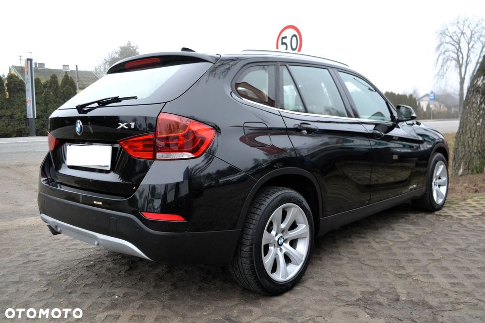 BMW X1 xDrive18d Sport Line - 4