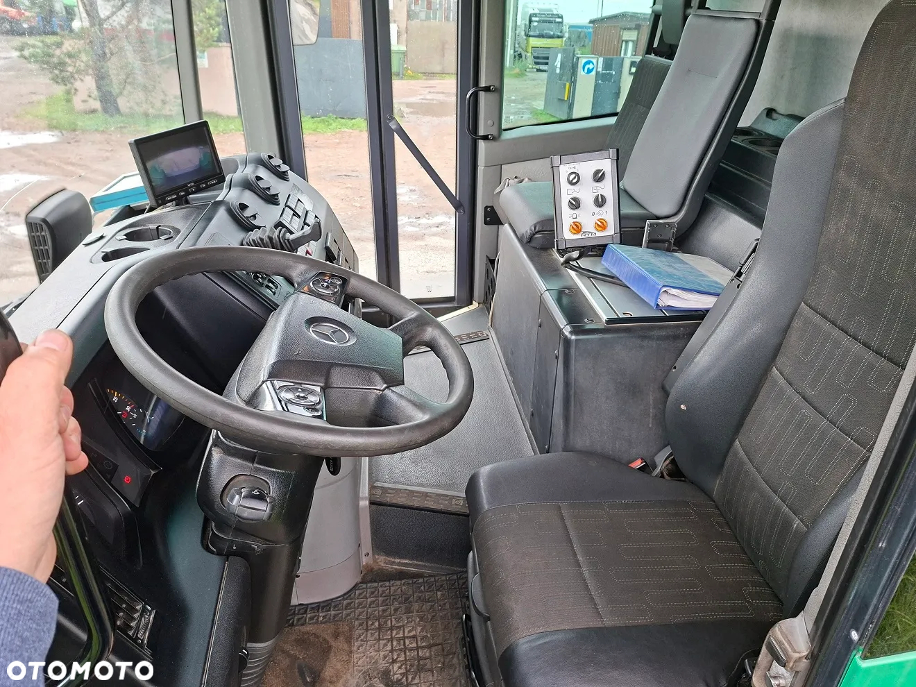 Mercedes-Benz Econic 2630 - 8