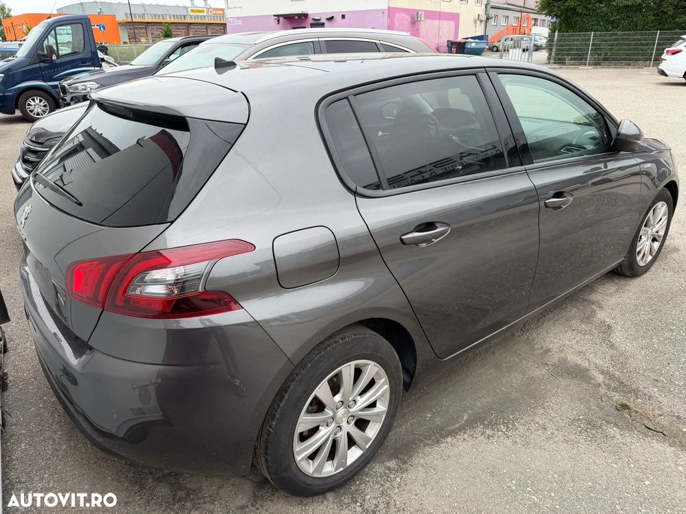 Peugeot 308 PureTech 130 GPF Stop & Start Style - 8
