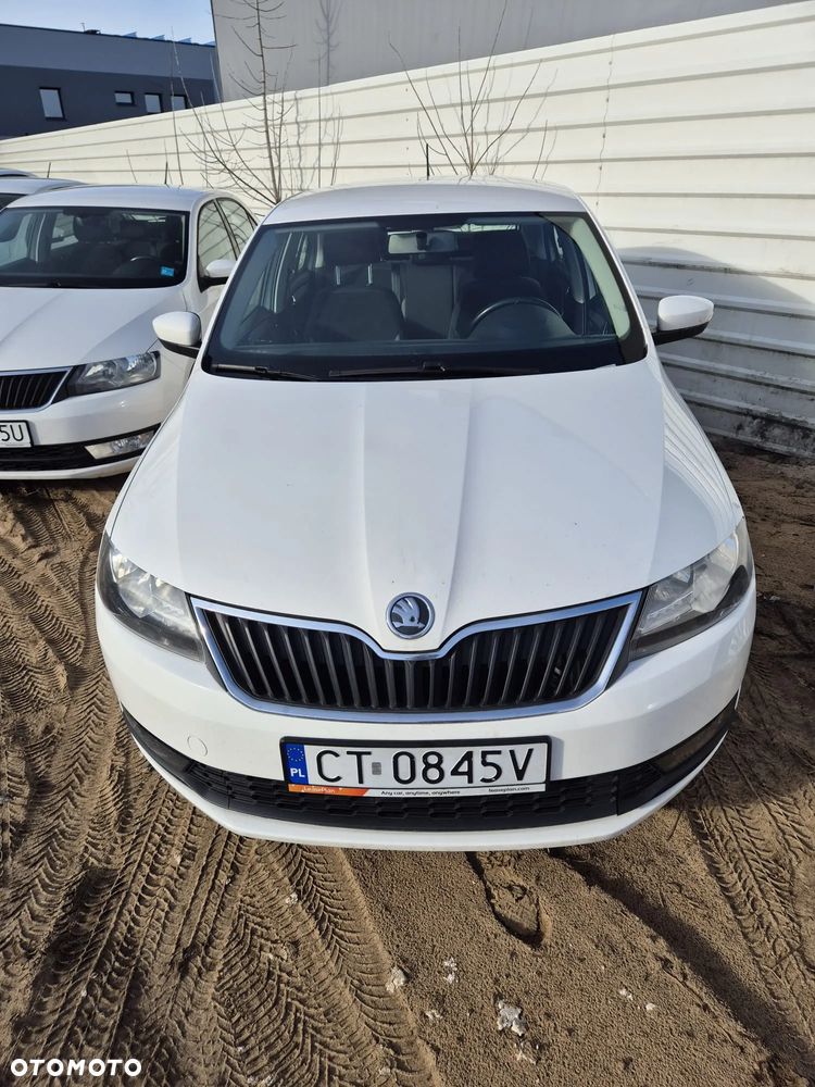 Skoda RAPID - 19