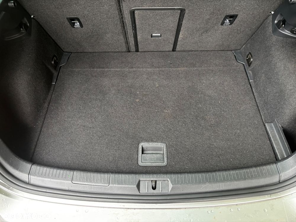 Volkswagen Golf ver-2-0-bluetdi-highline - 11